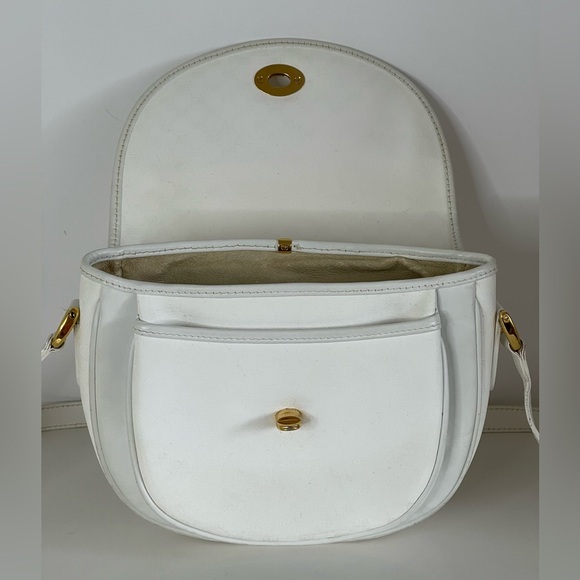 Gucci GG Supreme Vintage White Leather Canvas Crossbody Bag - Picture 9 of 15